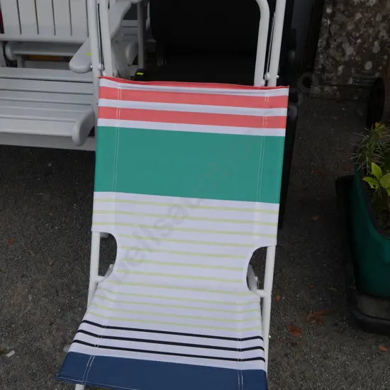2 folding lawn chairs