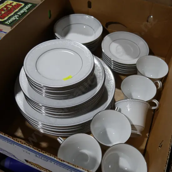 Noritake Lehigh dinnerware