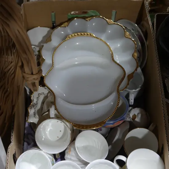 Glassware, coffee mugs etc