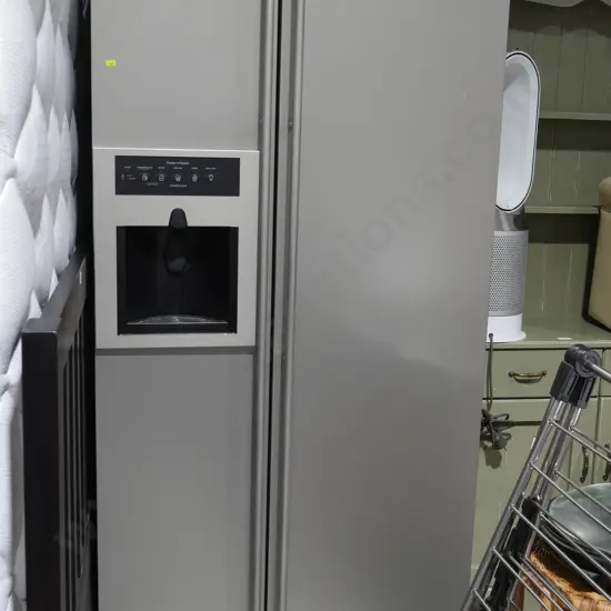 Fisher and Paykel french door fridge freezer