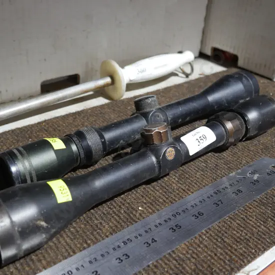 2 rifle scopes