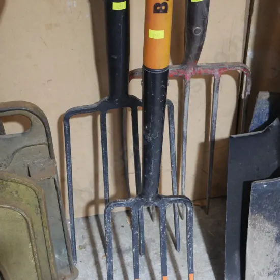 Garden forks