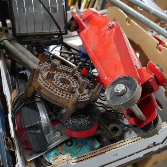 Floor jack, work light etc