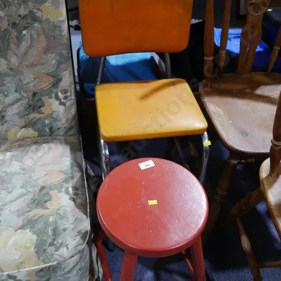 Step stool and wooden stool