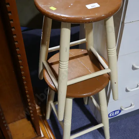2 stools