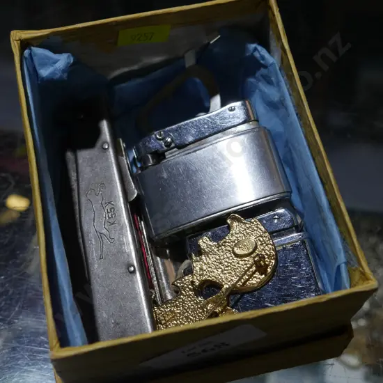 Pocket knives, lighter etc