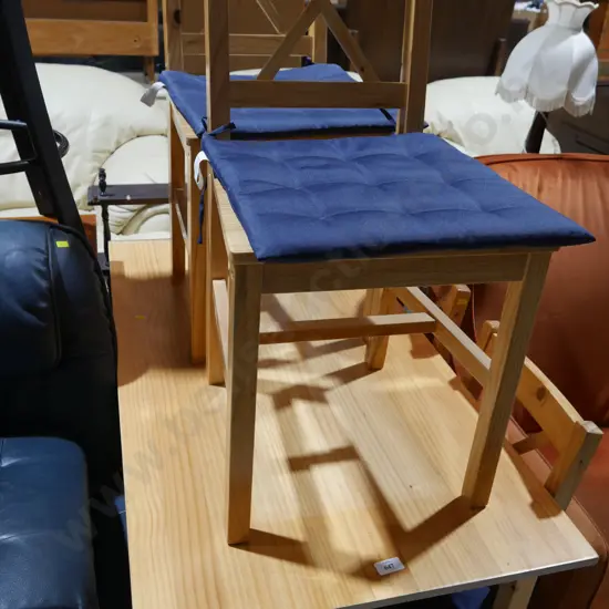 Dining table and 4 chairs