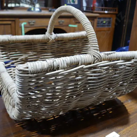 Cane basket