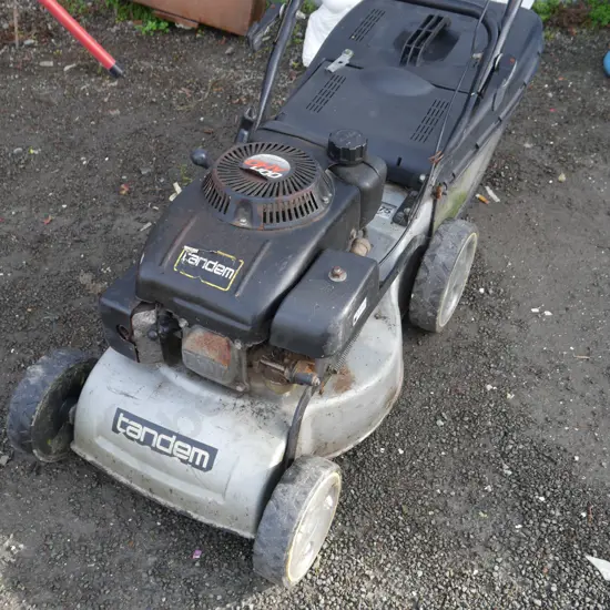 Tandem lawnmower