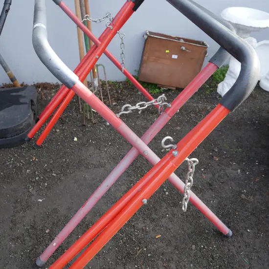 Panel painting stands