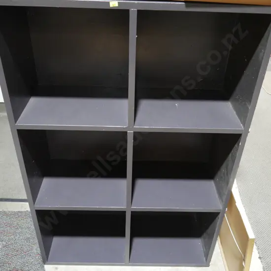 Cube bookcase
