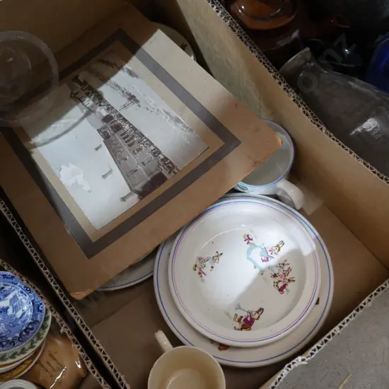 Crown Lynn childs dinnerware, vintage picture