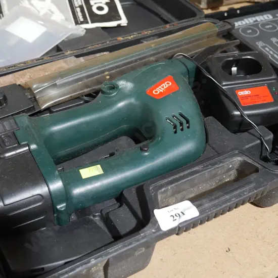 Ozito battery trimmer