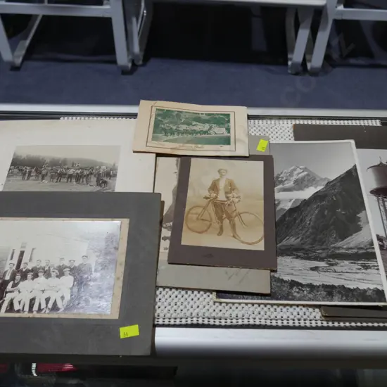 Quantity of vintage NZ pictures