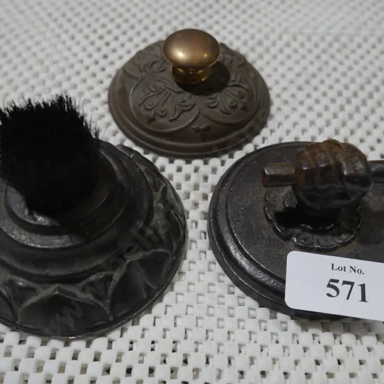 3 Metal paper weights