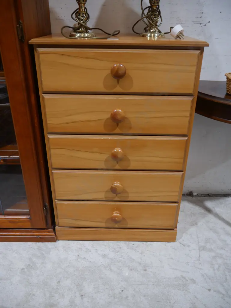 5 draw chest Image 1++