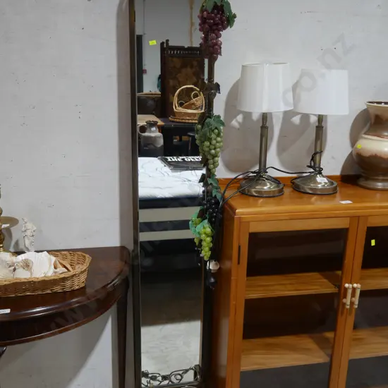 free standing mirror