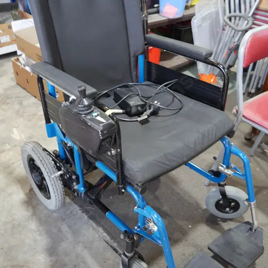 Electric wheelchair