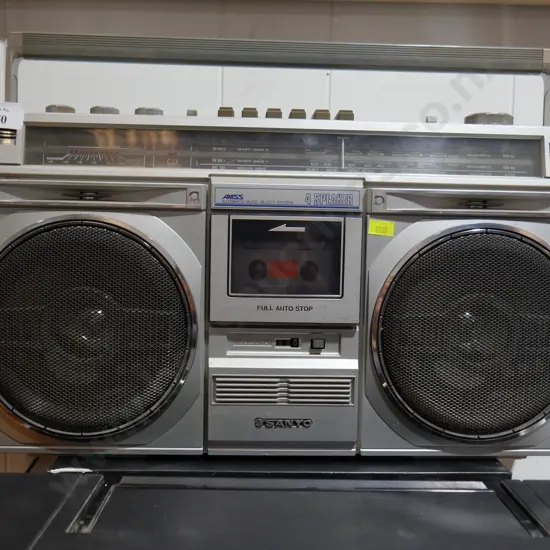 Sanyo boombox