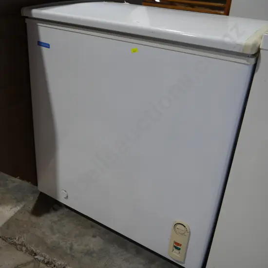 Telmann chest freezer