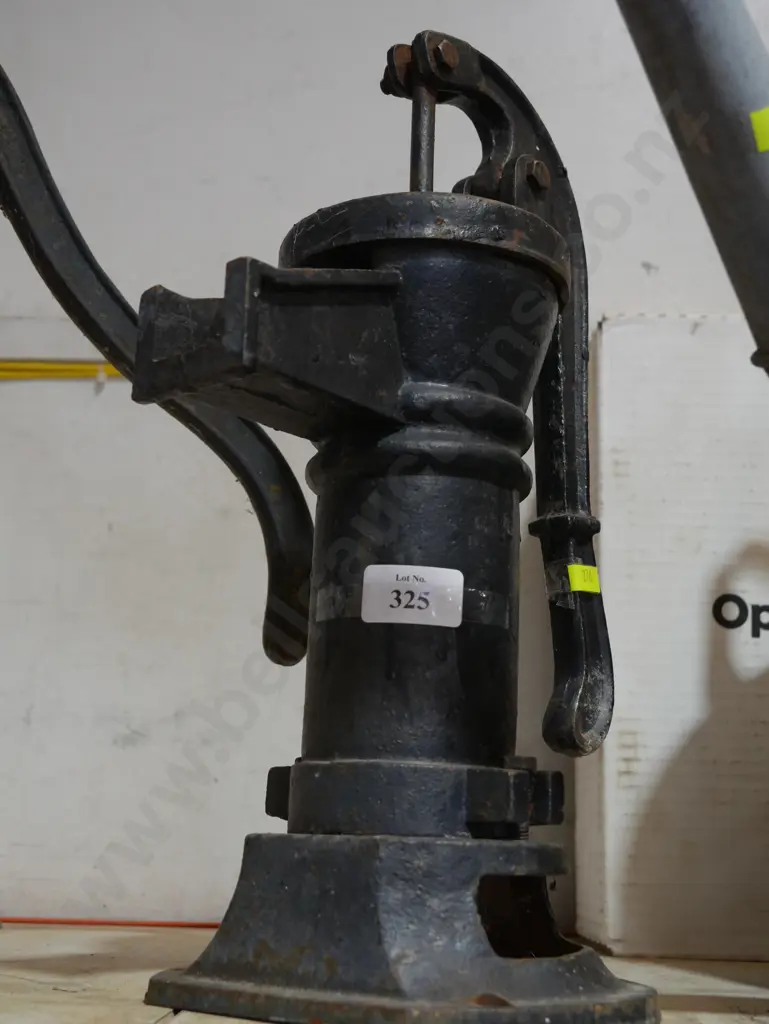 Cowtail pump Image 1++