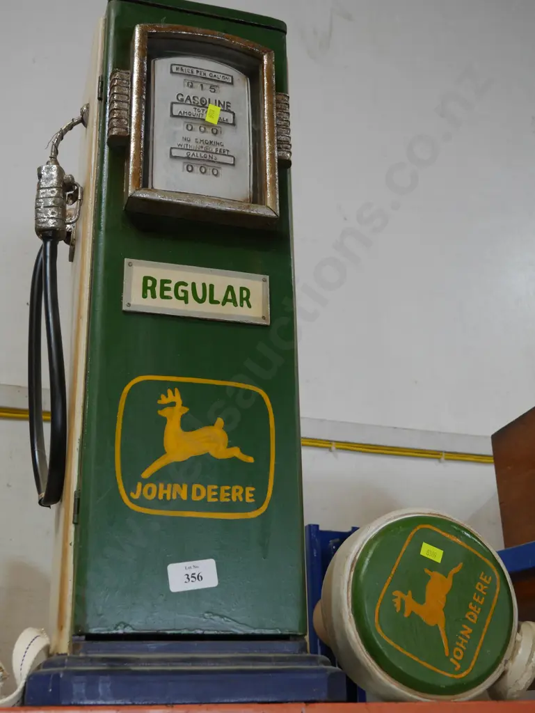 John Deere pump Image 1++