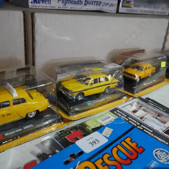 4 toy taxis