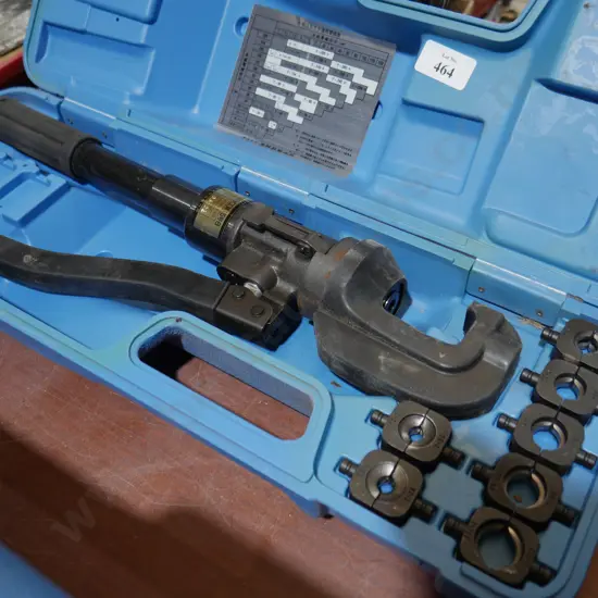 Izumi hydraulic crimping tool