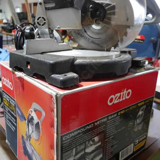Ozito mitre saw