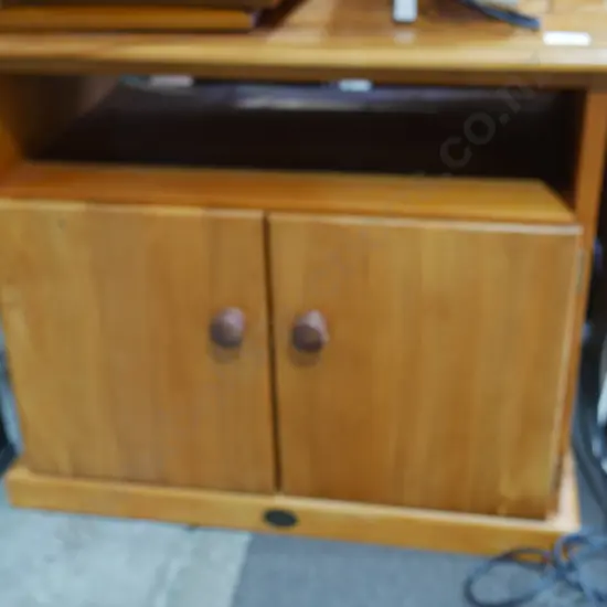 Tv cabinet