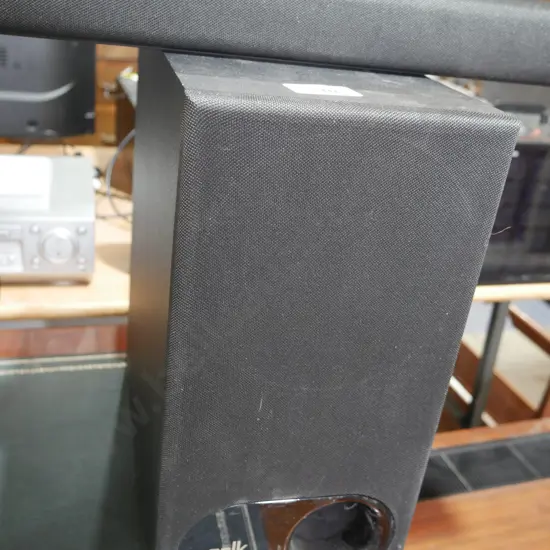 Polk soundbar and speaker