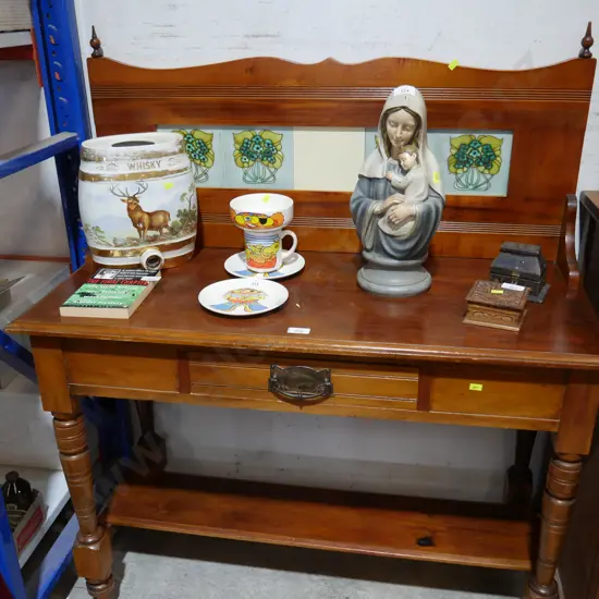 Tile backed wash stand