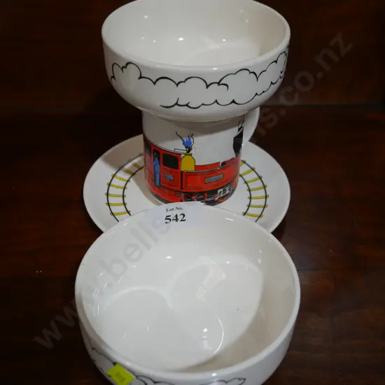 Crown Lynn Tootle Train nursery set,