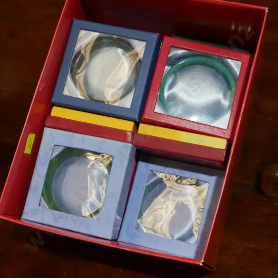 Boxed glass bangles