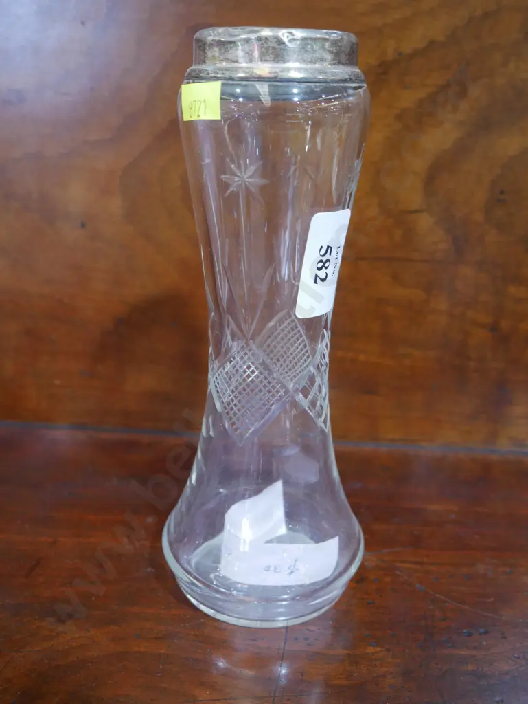 Crystal vase, sterling silver top Image 1++