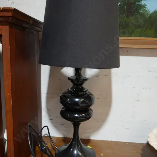 Table lamp