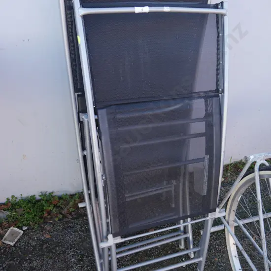 4 outdoor folding chairs