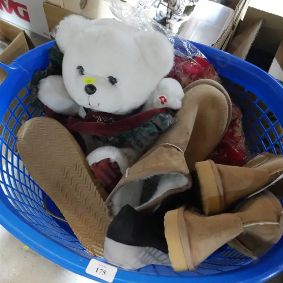 Slippers , Teddy bear