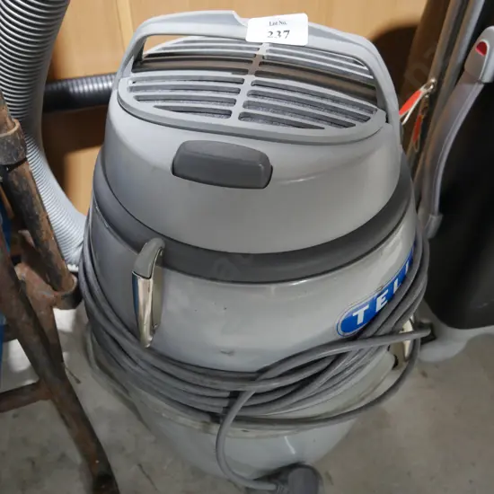 Telllus vacuum cleaner