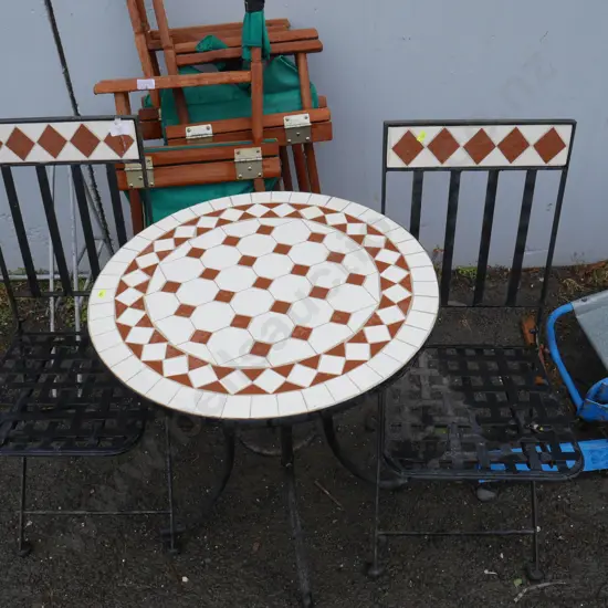Outdoor table and 2 chairs