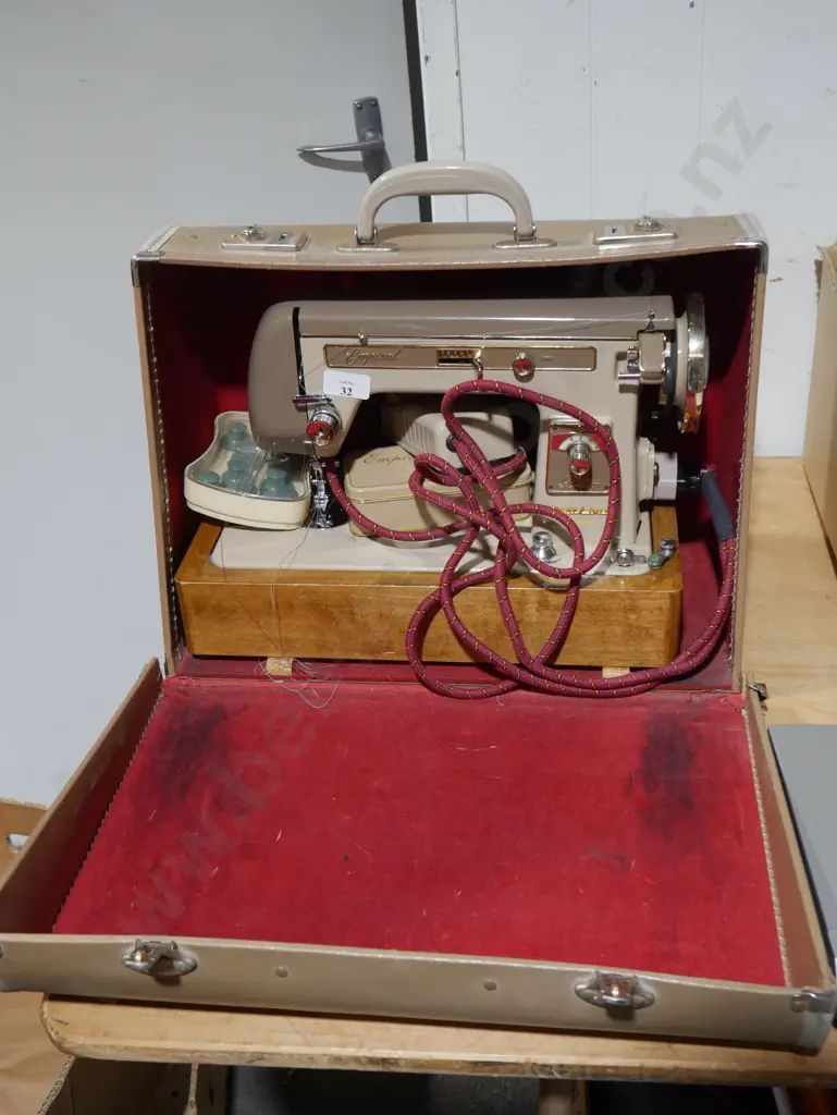 Empisal sewing machine Image 1++