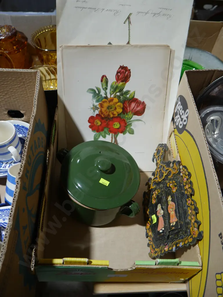 Pot, prints etc Image 1++