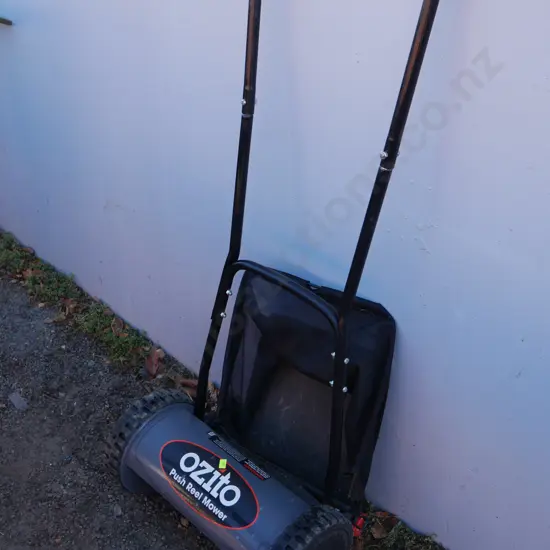 Ozito push mower