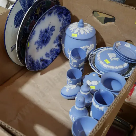 Wedgewood b/w plates