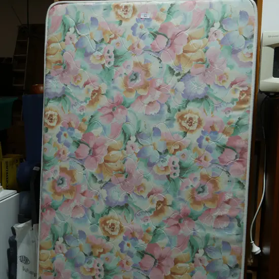 Single bed with drawers