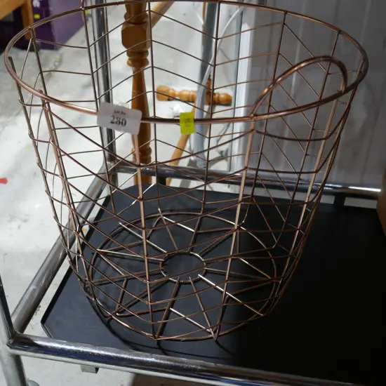 Wire basket