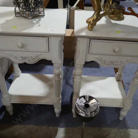 Pr white bedside drawers