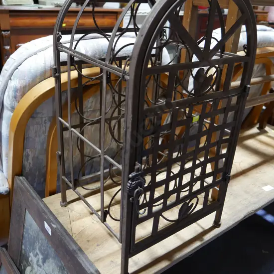 Metal wine rack