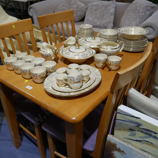 D/table and 4 chairs