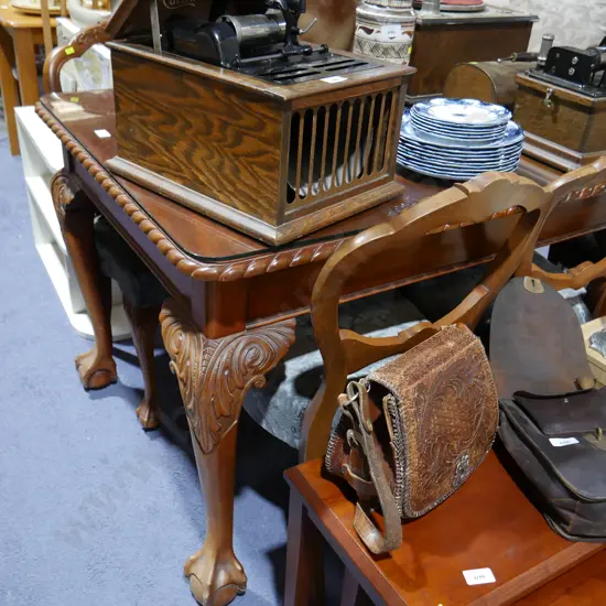 D/table and 6 chairs